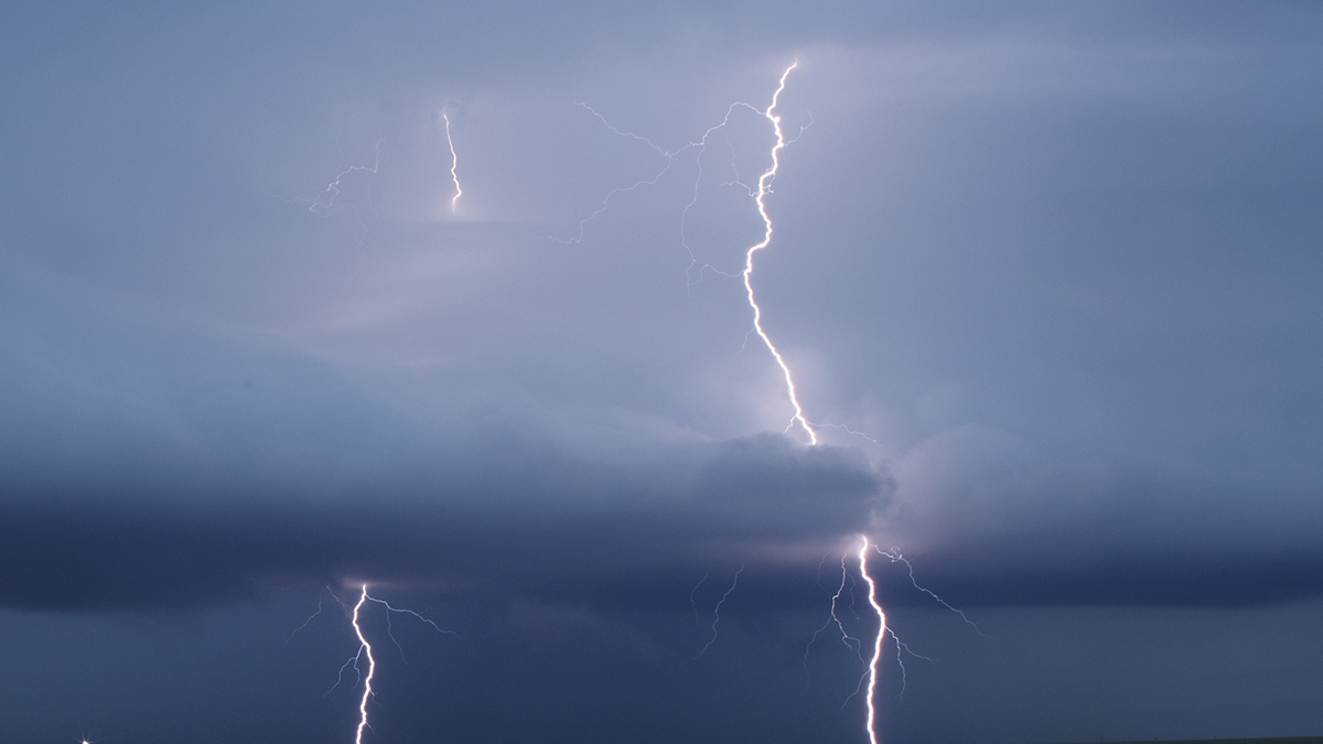 Watch Illinois, Indiana Could See ‘Marginal’ Severe Weather Threat Wednesday – NBC Chicago – Latest News