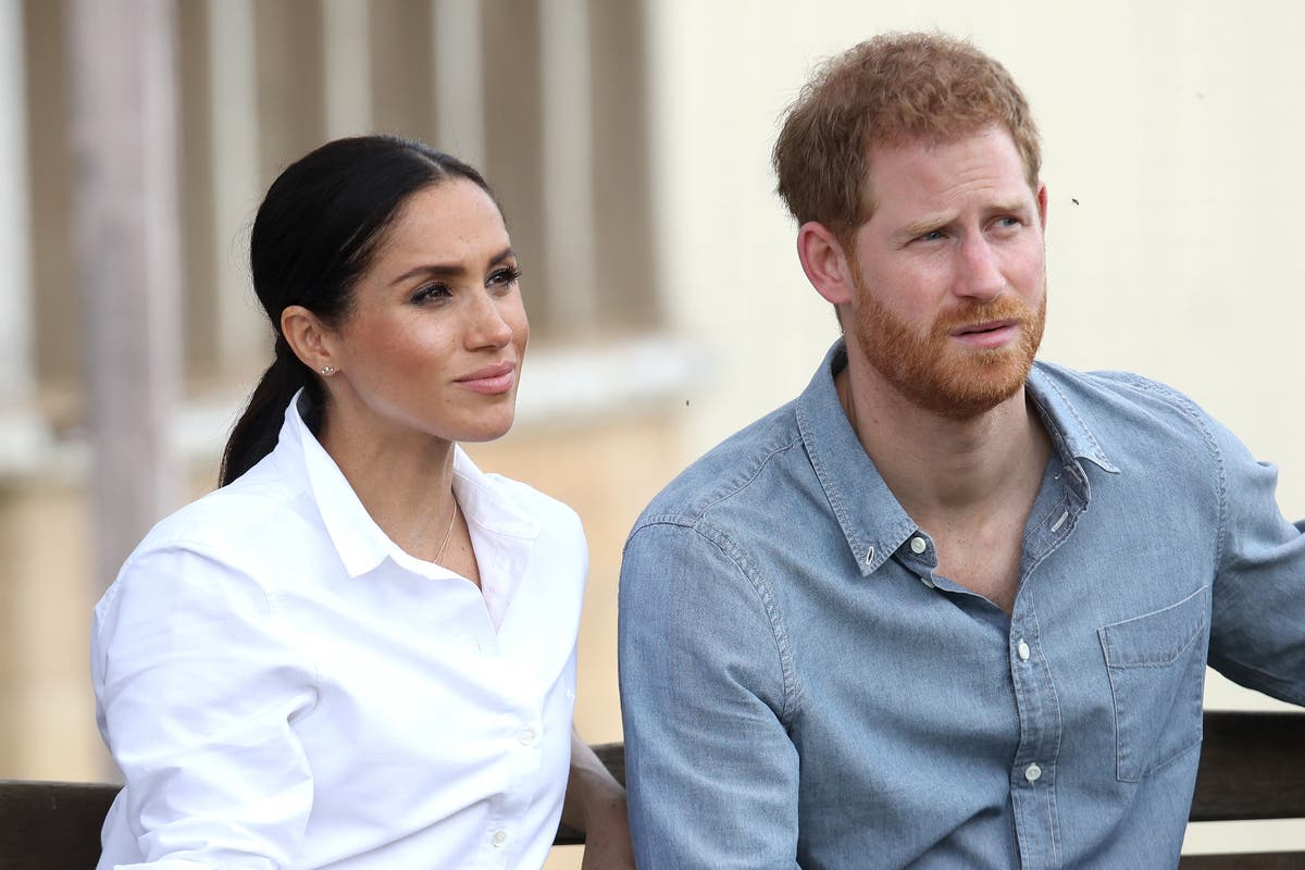 Watch Meghan Markle’s father in hospital after suffering stroke – Latest News
