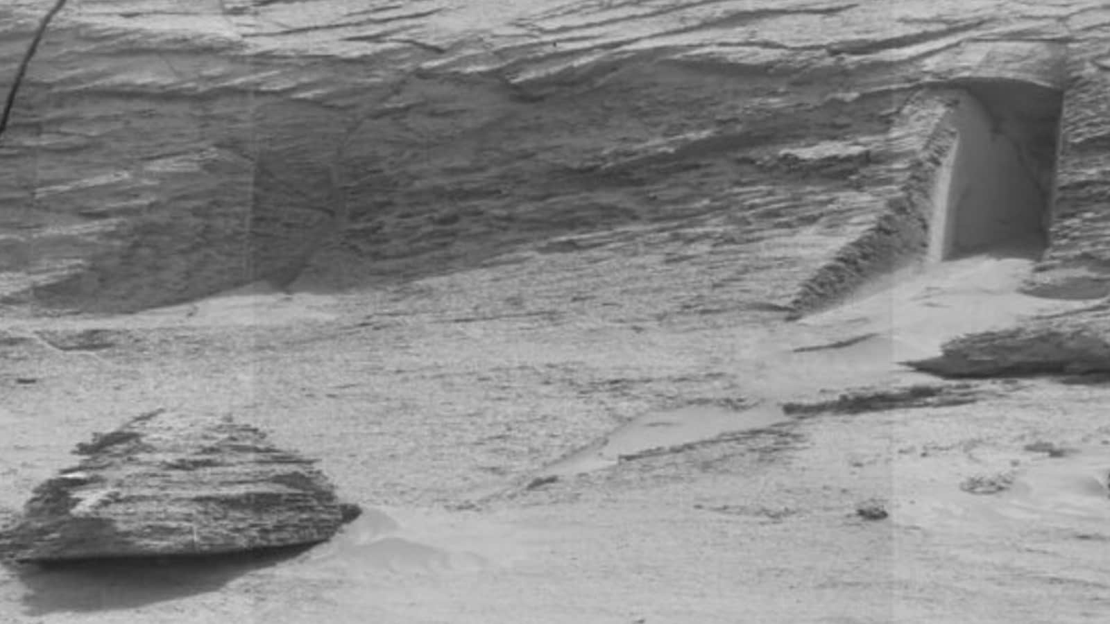 Watch Strange ‘Doorway’ Was Spotted on Mars in NASA Photos and Internet Has Theories – Latest News