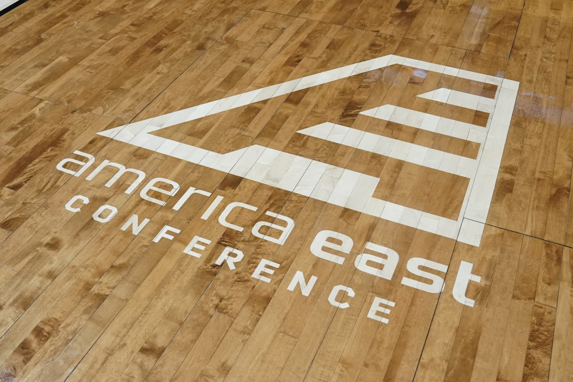 Watch In-depth look at junior Point Guard Ayinde Hakim – Latest News