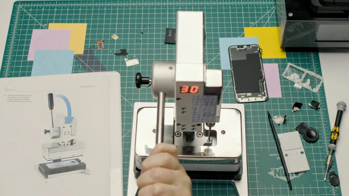 Watch Apple Self-Service program exposed as reporter receives a 79-pound repair kit from Apple – Latest Mobile News