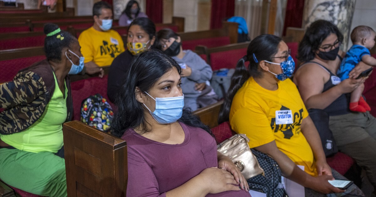 Watch Mold, plumbing problems persist at South L.A. apartment complex as city pledges action – Latest News