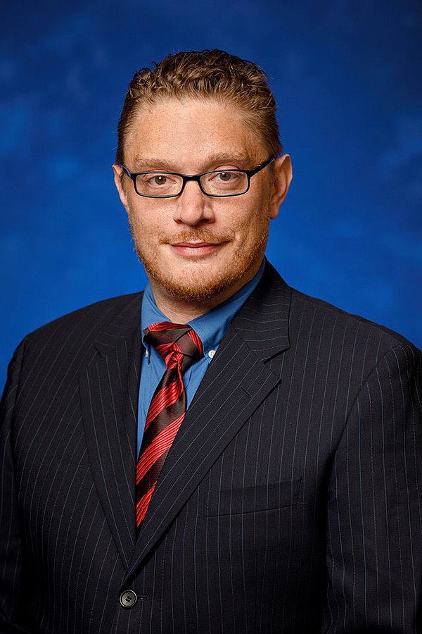 Watch Tennessee dean gets job as University of Arkansas-Fort Smith provost and vice chancellor of academic affairs – Latest News