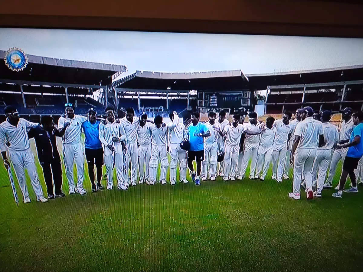 Watch Ranji Trophy 2022: MP’s brother, who is more angry than the boys of Mumbai, beat the 41-time champion in the same game 
 – Latest News