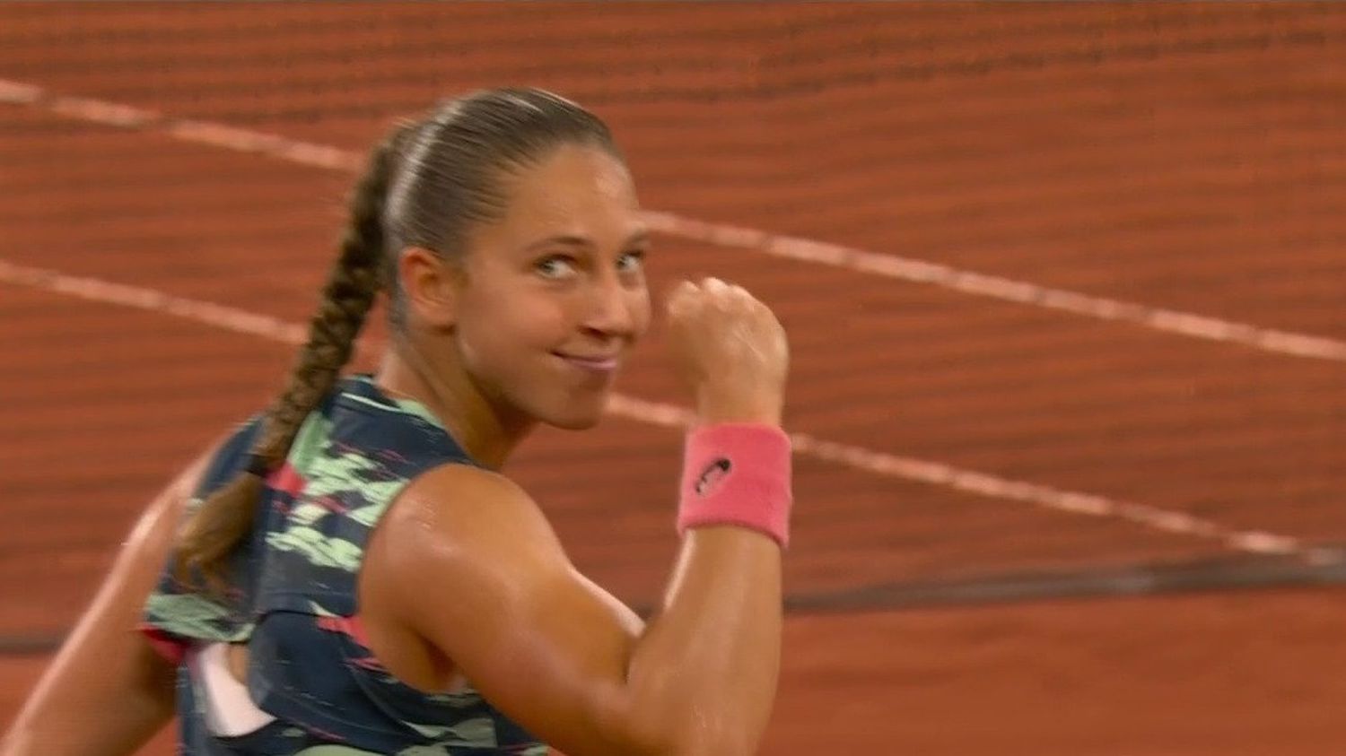 Watch Diane Parry l’emporte au premier tour contre la tenante du titre – Latest News