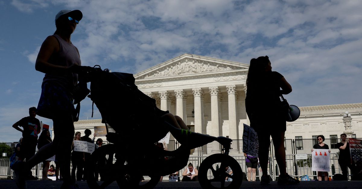 Watch Americans’ approval of Supreme Court drops after abortion decision-Reuters/Ipsos – Latest News
