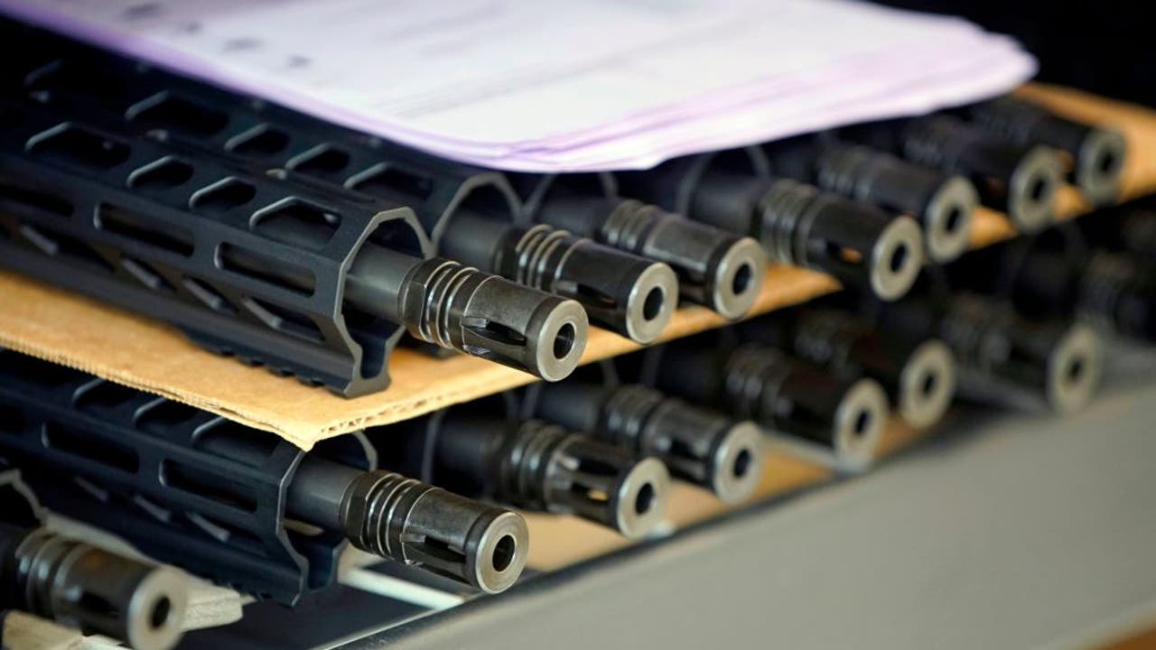 Watch Senators have agreement on gun violence bill, lead Dem says – Latest News