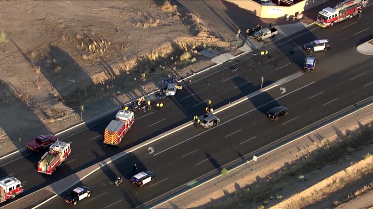 Watch Investigation underway following deadly crash in El Mirage, police say – Latest News
