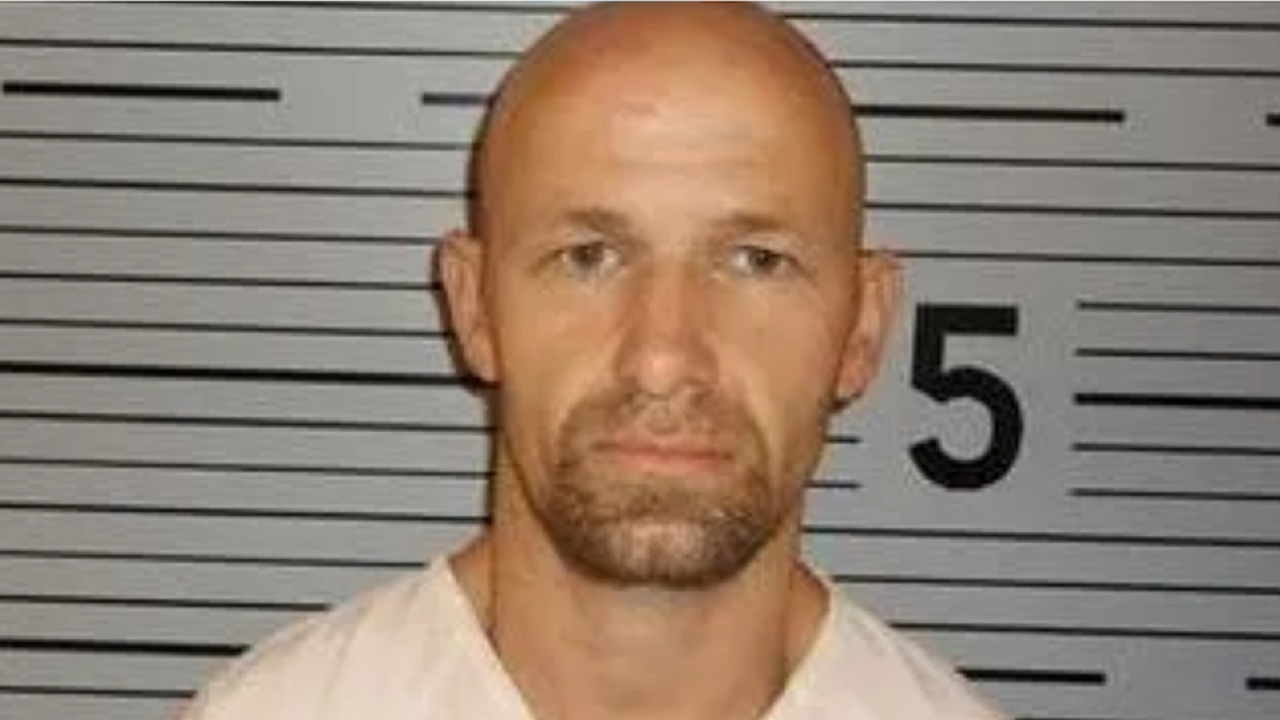 Watch Armed and dangerous habitual Tennessee escapee one of Southeast’s most wanted – Latest News
