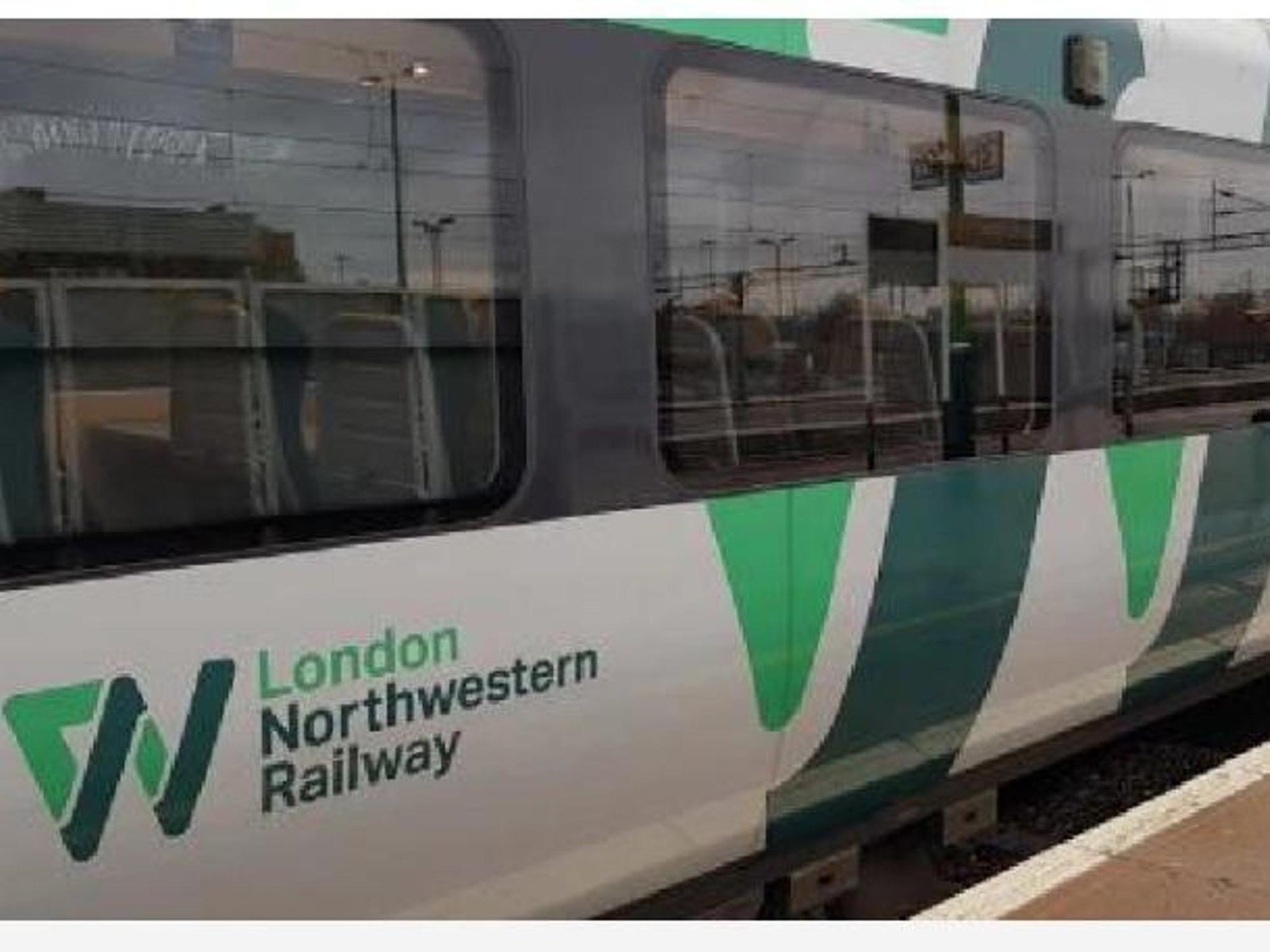 Watch My Chemical Romance fans speak out about nightmare crush on train journey home from concert in Milton Keynes – Latest News