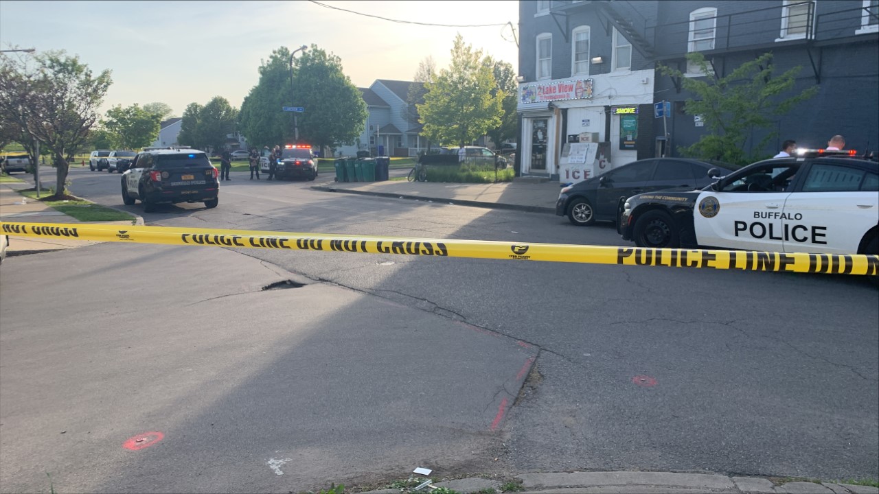 Watch Man shot on Pennsylvania St. taken to hospital – Latest News